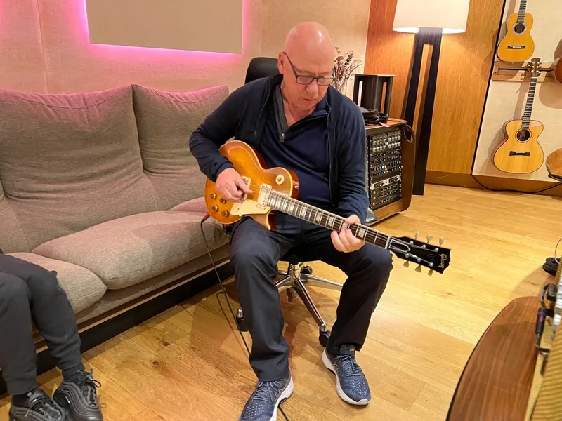 Mark Knopfler measurements, bio, height, weight, shoe size