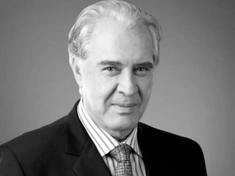 Rogelio Guerra measurements, bio, height, weight, shoe size