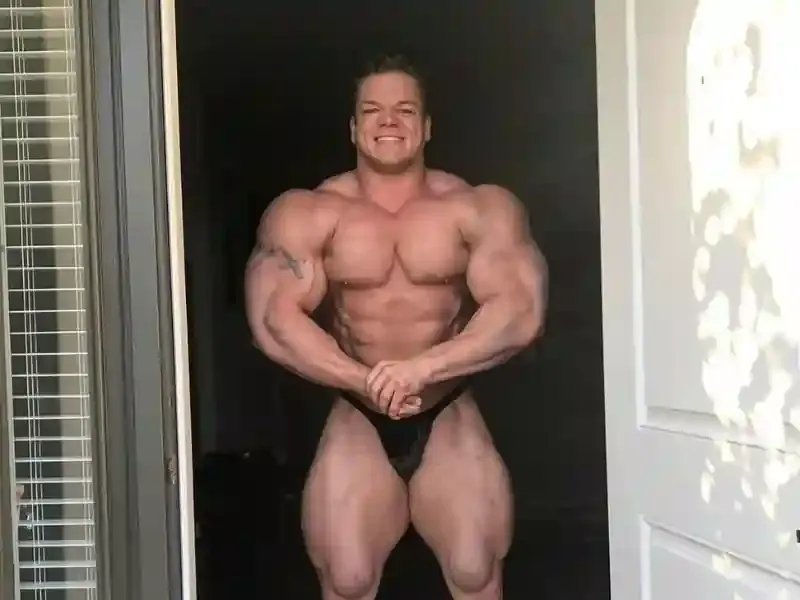 Dallas McCarver Measurements, bio, height, weight and shoe size