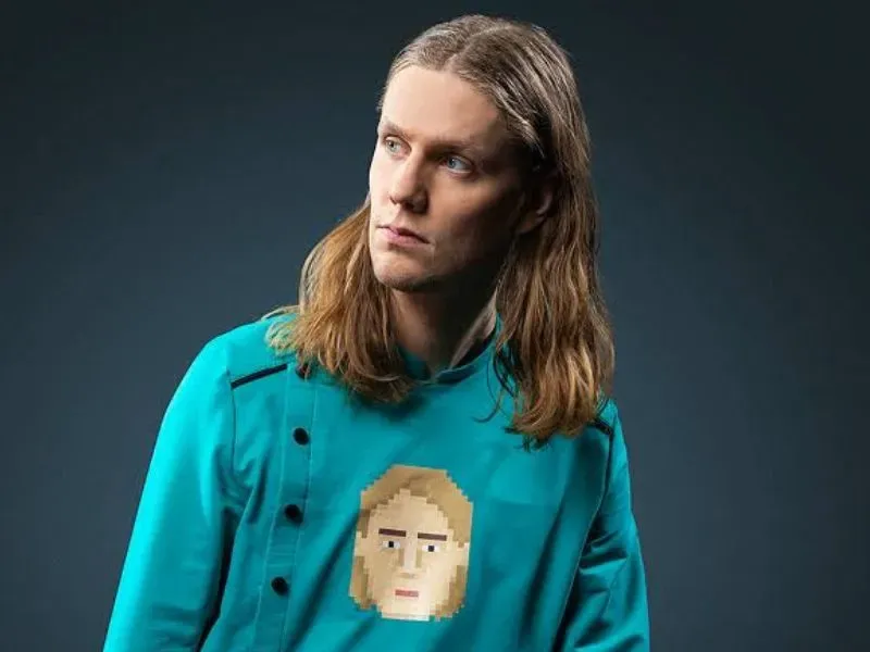 Dadi Freyr Measurements, bio, height, weight, shoe size