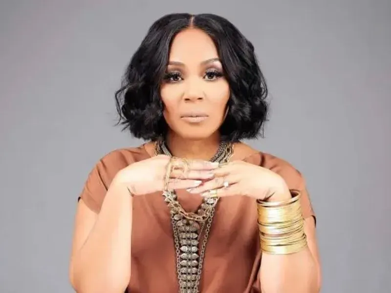 Erica Campbell Measurements, bio, height, weight, shoe and bra size