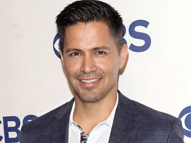 Jay Hernandez Measurements, bio, height, weight, shoe size