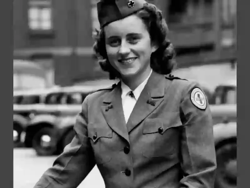 Kathleen Cavendish Measurements, bio, height, weight, shoe and bra size