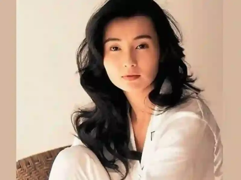 Maggie Cheung Measurements, bio, height, weight, shoe and bra size