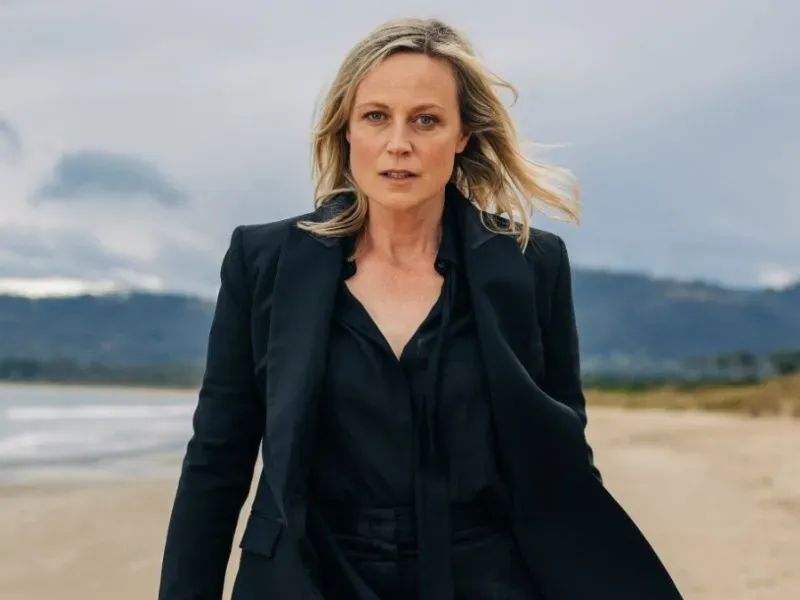 Marta Dusseldorp Measurements, bio, height, weight, shoe and bra size