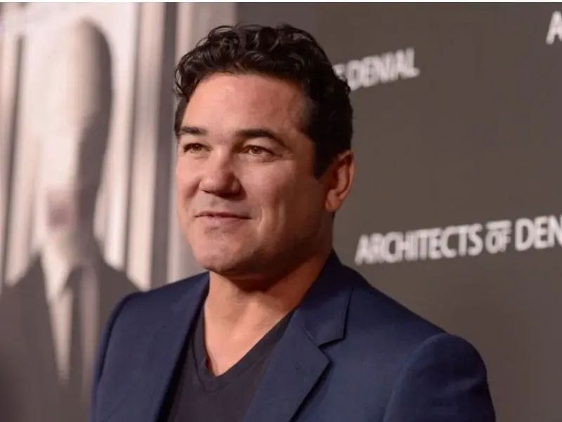 Dean Cain Measurements, bio, height, weight, shoe size
