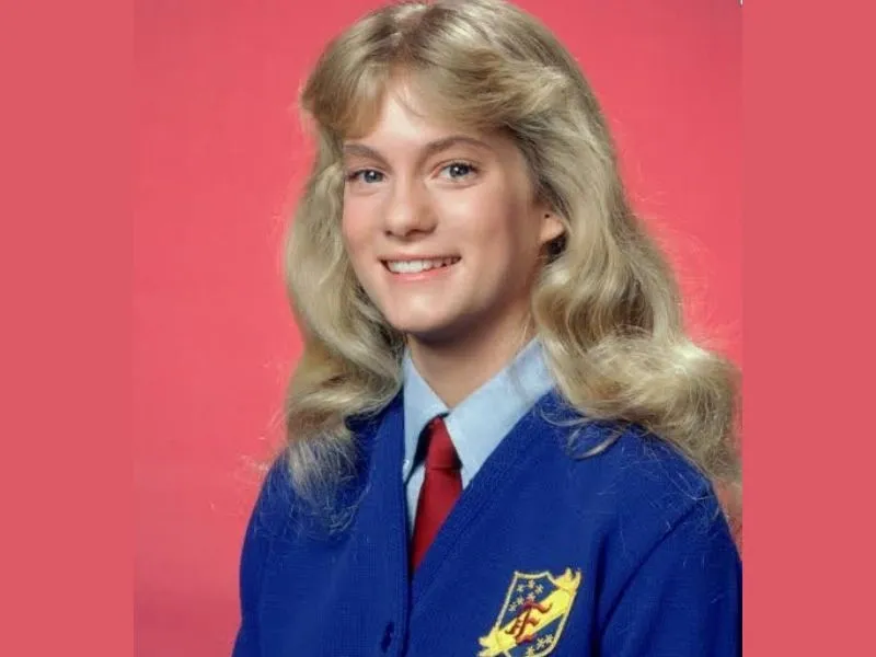 Julie Anne Haddock Measurements, bio, height, weight, shoe and bra size