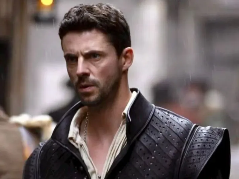 Matthew Goode Measurements, bio, height, weight, shoe size