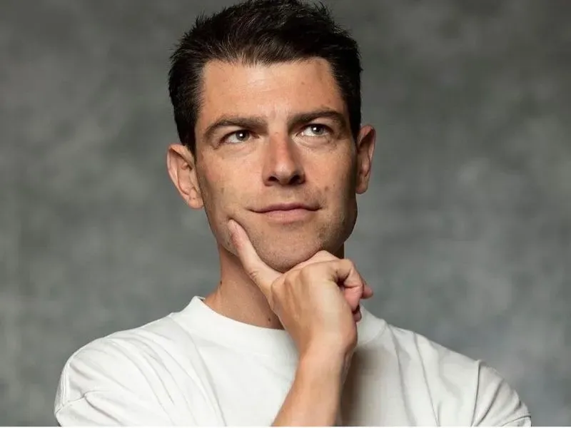 Max Greenfield Measurements, bio, height, weight, shoe size