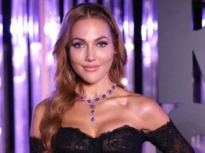 Meryem Uzerli Measurements, bio, height, weight, shoe and bra size