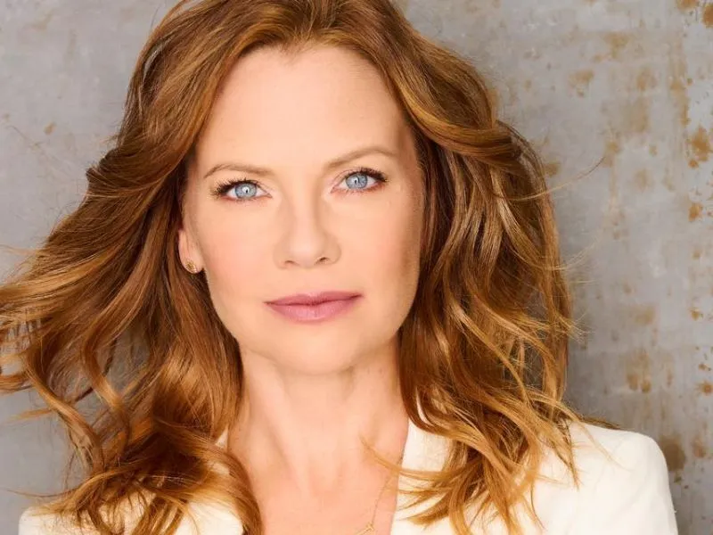 Sarah Jane Morris Measurements, bio, height, weight, shoe and bra size