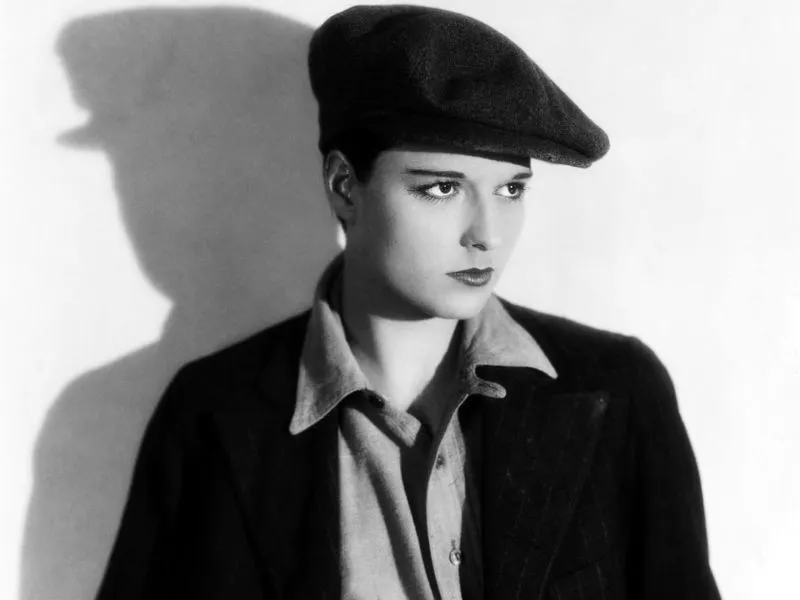 Louise Brooks Measurements, bio, height, weight, shoe and bra size
