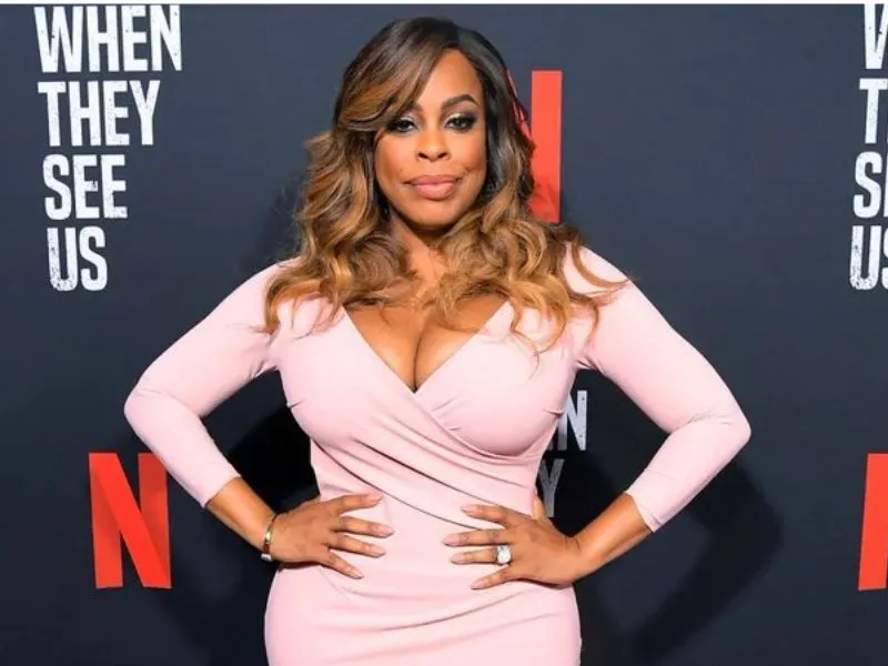 Niecy Nash Measurements, bio, height, weight, shoe and bra size