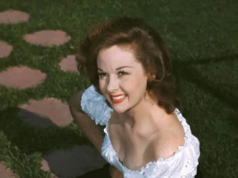 Susan Hayward Measurements, bio, height, weight, shoe and bra size