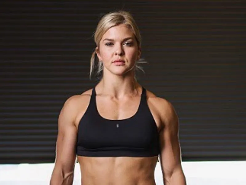 Brooke Ence Measurements, bio, height, weight, shoe and bra size