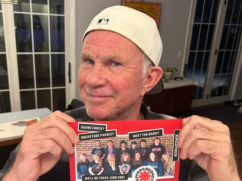 Chad Smith Measurements, bio, height, weight, shoe size