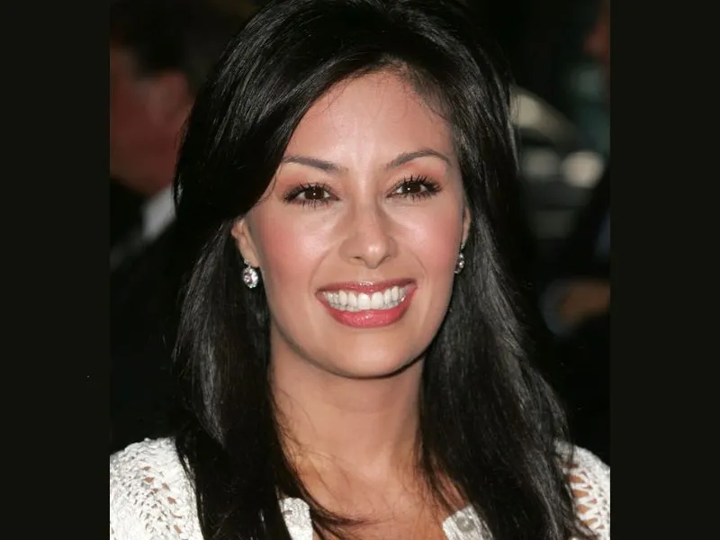 Liz Cho Measurements, bio, height, weight, shoe and bra size