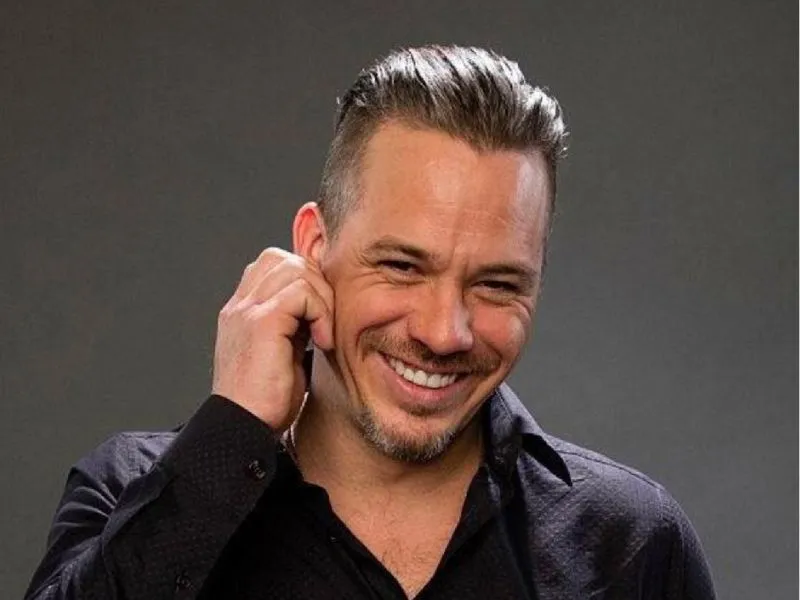 Michael Raymond James Measurements, bio, height, weight, shoe size