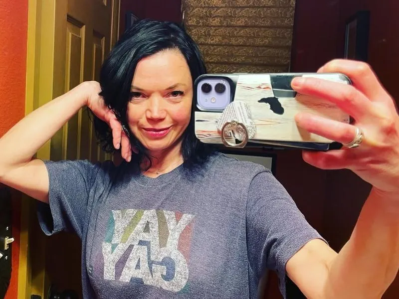 Shelly Cole Measurements, bio, height, weight, shoe and bra size