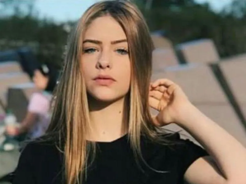 Valentina Schulz Measurements, bio, height, weight, shoe and bra size