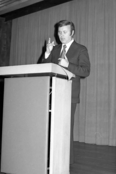 Bernard Bragg