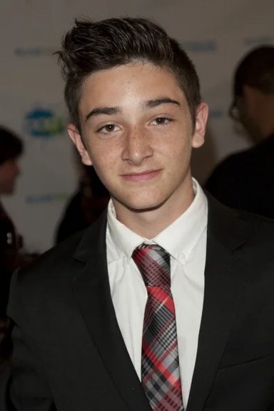 Aaron Refvem