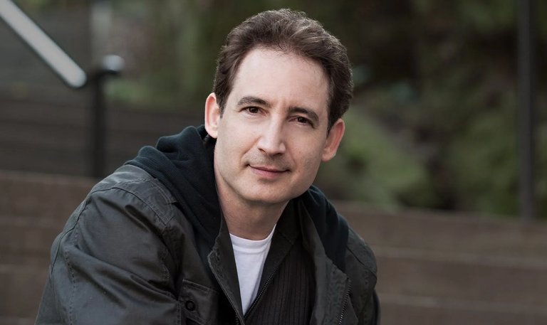 Brian Lane Green