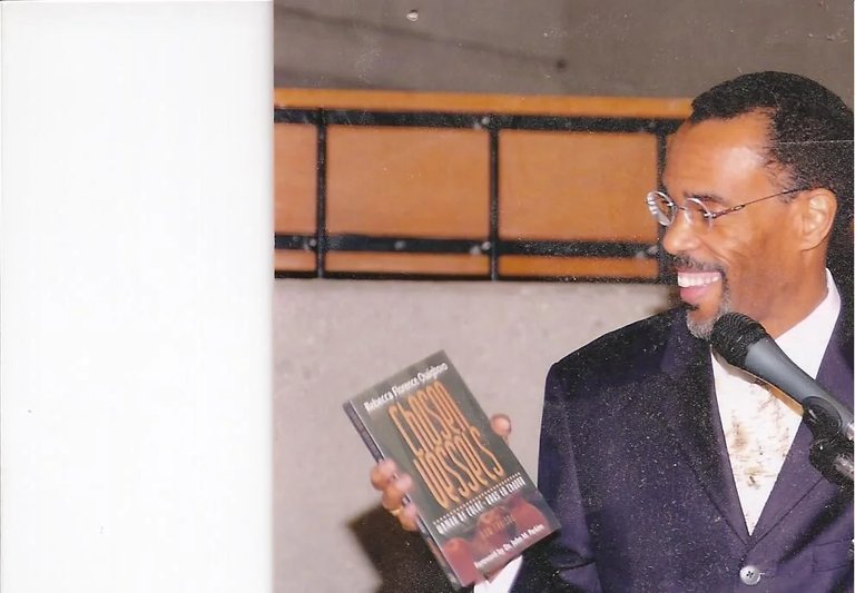 Glenn E. Plummer