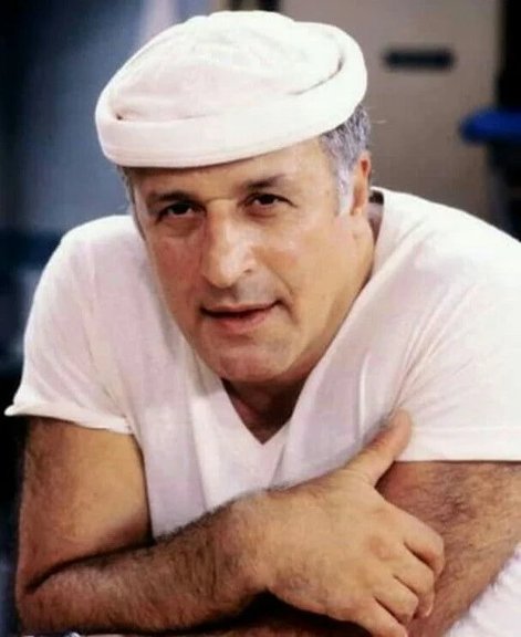 Vic Tayback