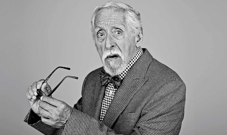 Mike Nussbaum