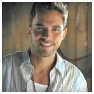 Manolo Cardona
